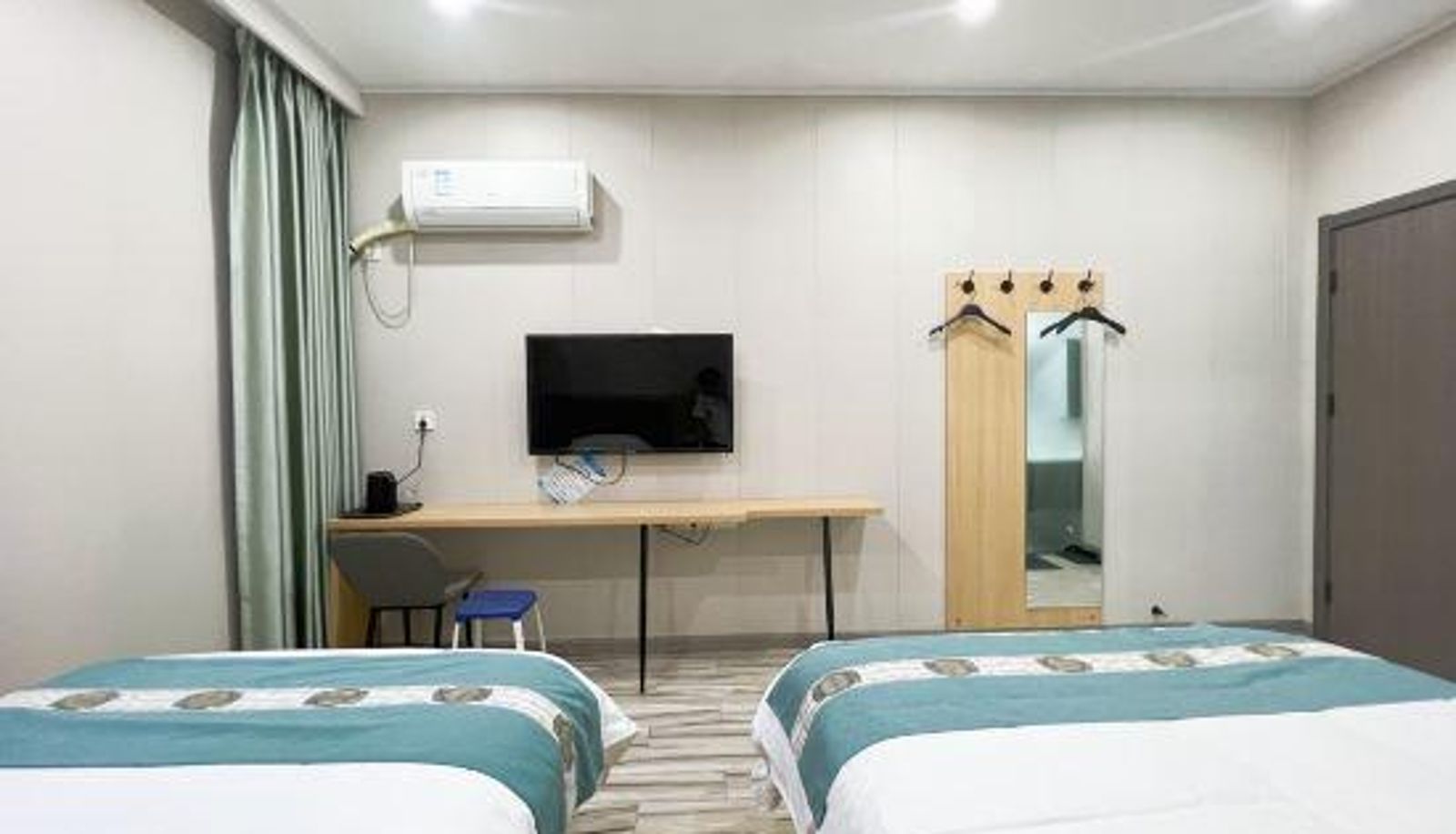 Gezinskamer - Guoqian Hotel (Provincial People's Hospital Hanzhongmen Subway Station)