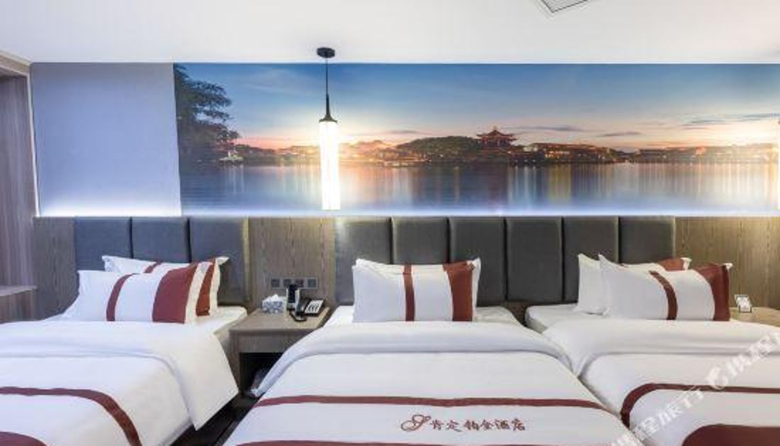 Kamer - Nanjing Affirm Platinum Hotel (Shuiximen Street Mochouhu Branch)