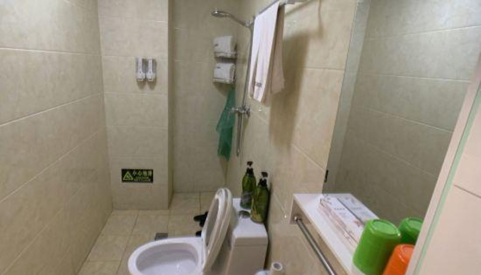 Kamer - ou fei hotel (Qingdao Zhongshan Park Store)