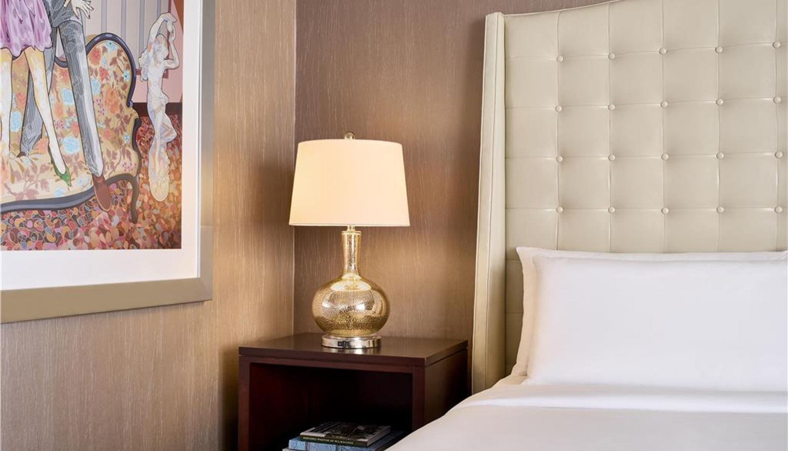 Room - The Pfister Hotel Milwaukee