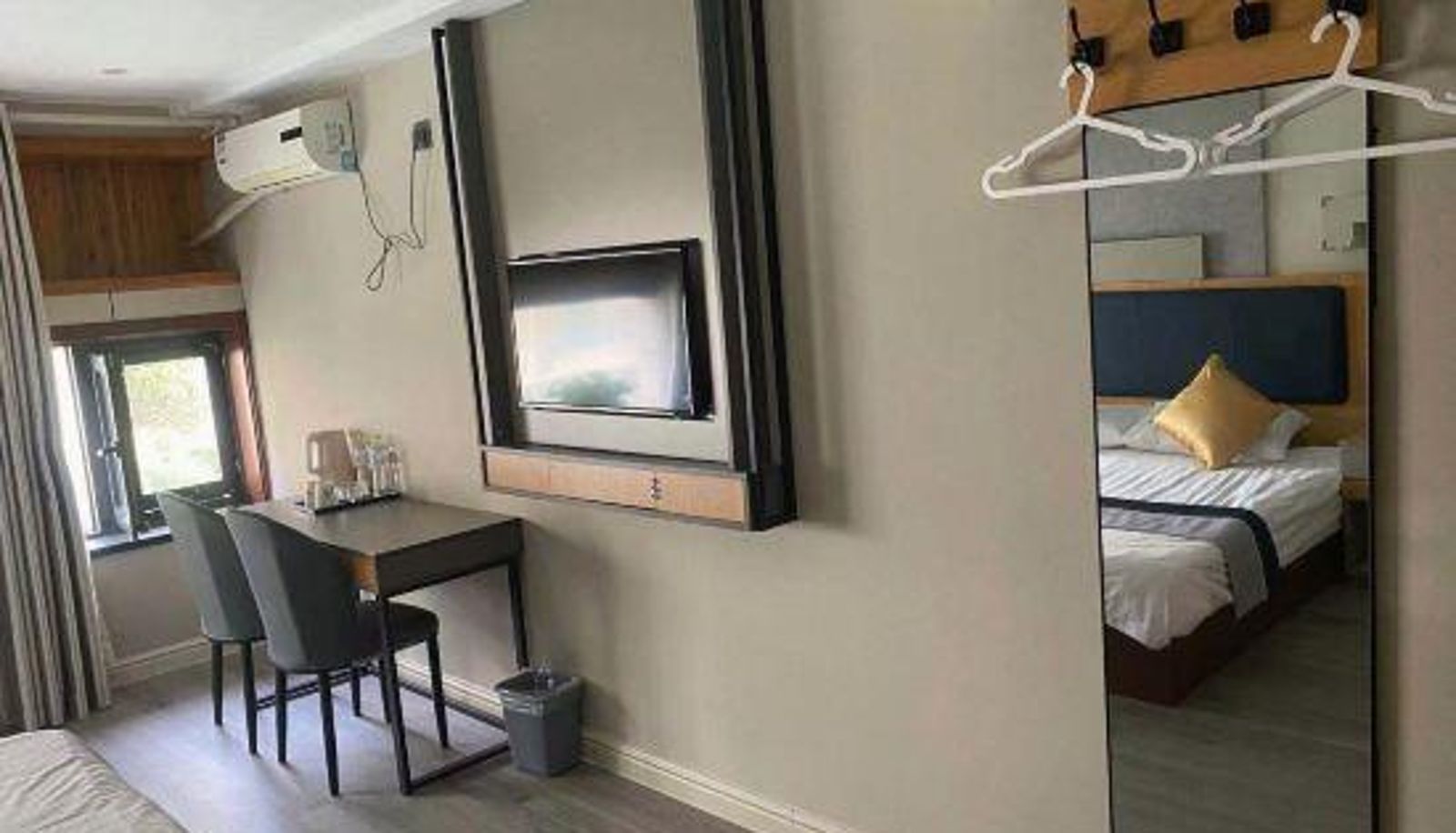 Camera business - Guangfuyuan Business Hotel