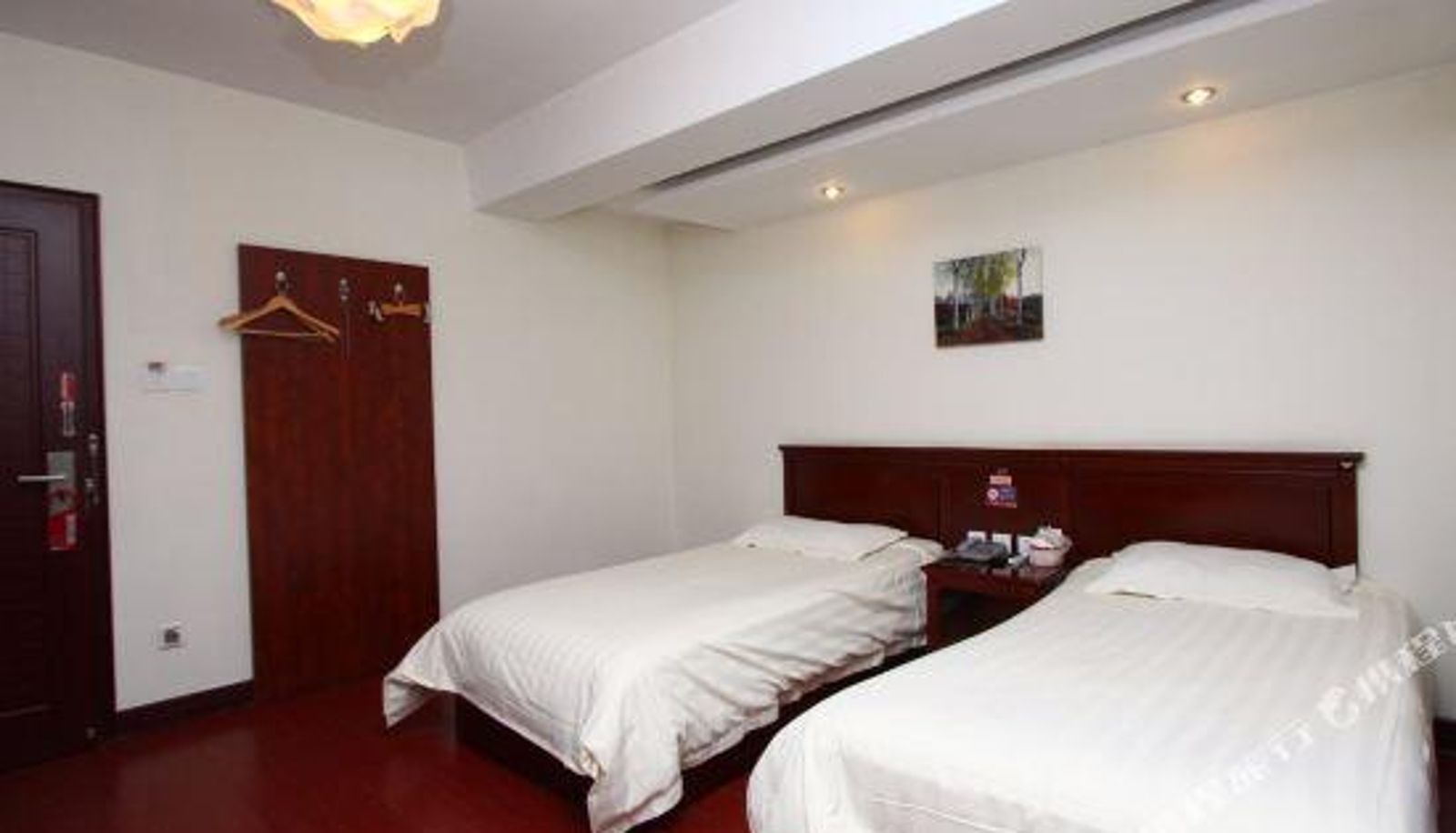 Room - 118 Inns (Qingdao Jinggangshan Road)