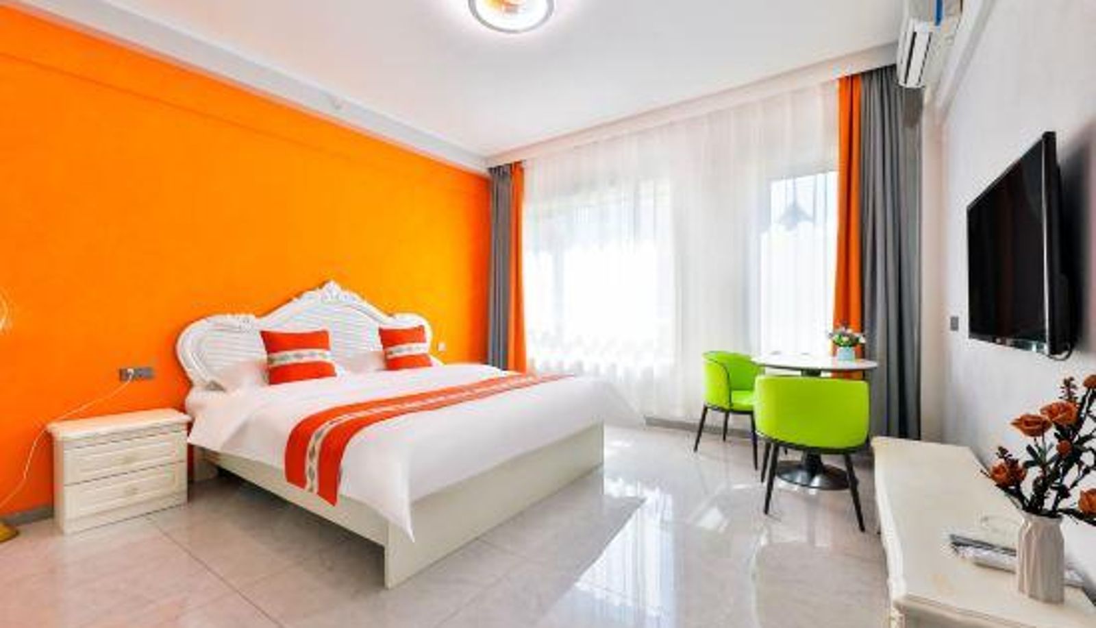 Room - Rococo Apartment Hotel