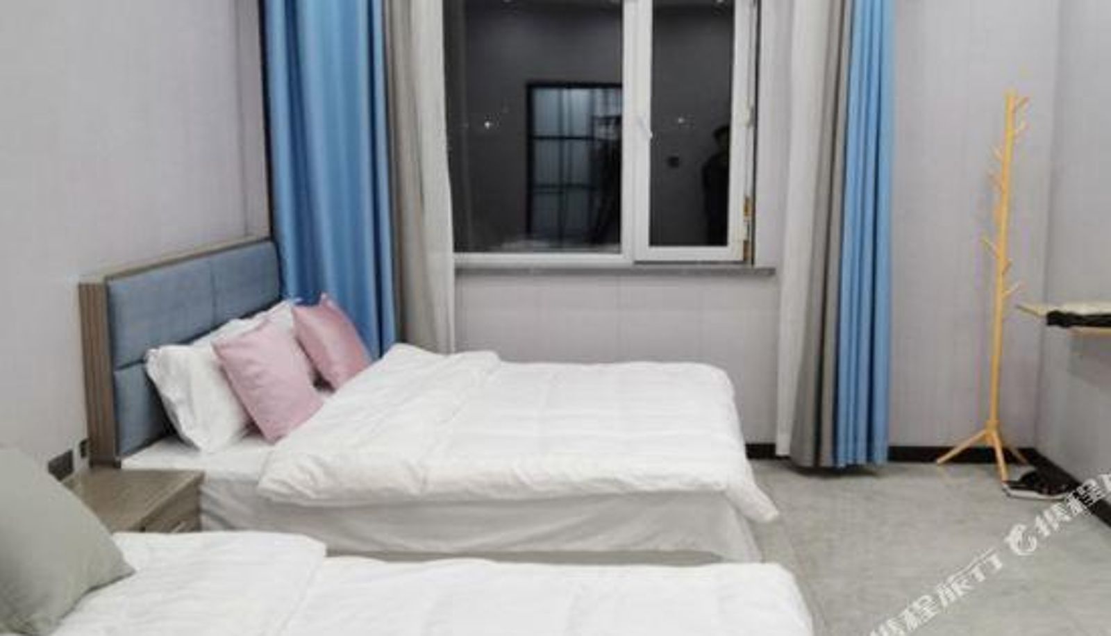 Business room - Yuedong Theme Hotel