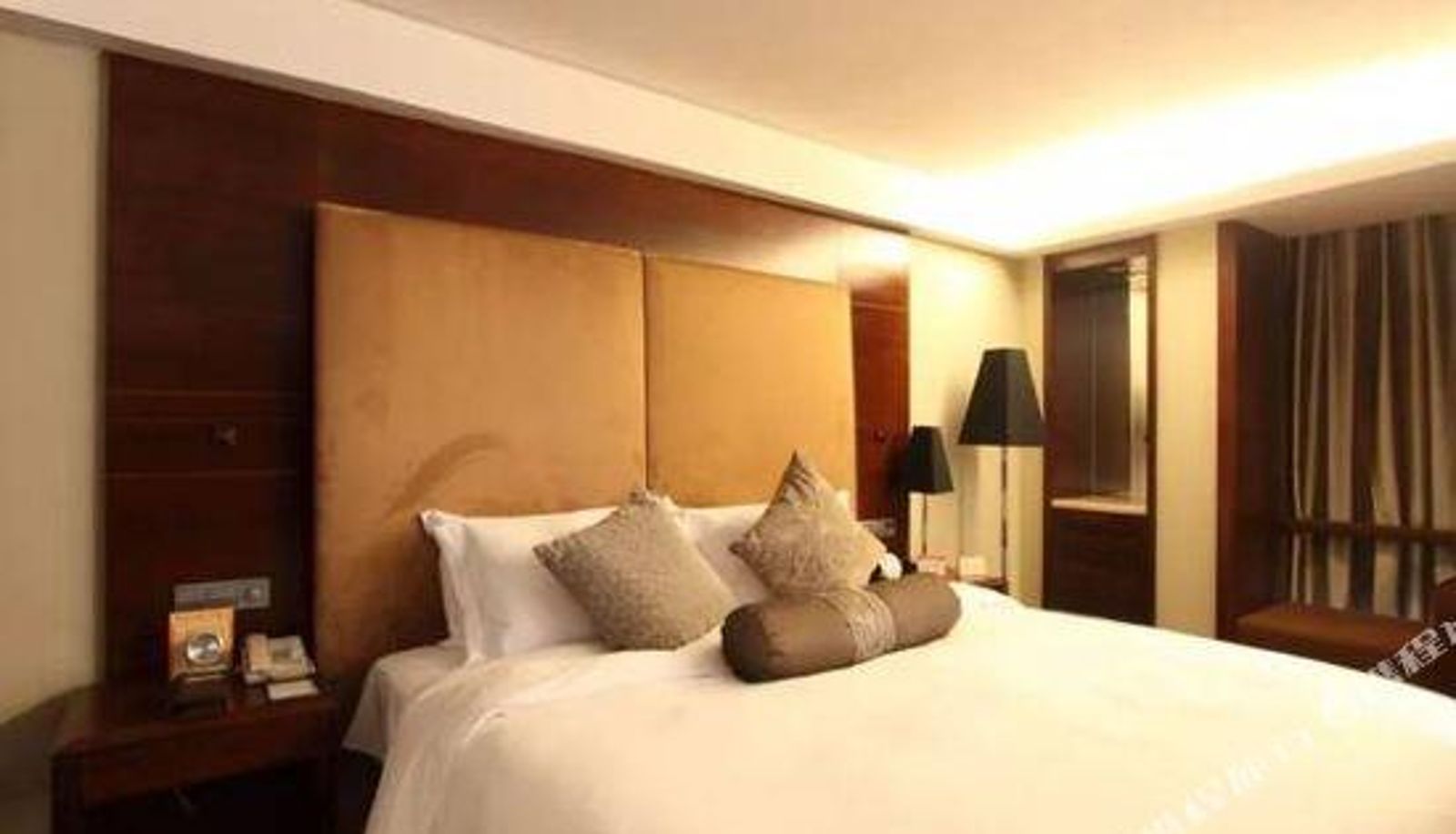Zimmer - Home Inn Huayi (Chongqing Jiangbei International Airport Jianshe Road)