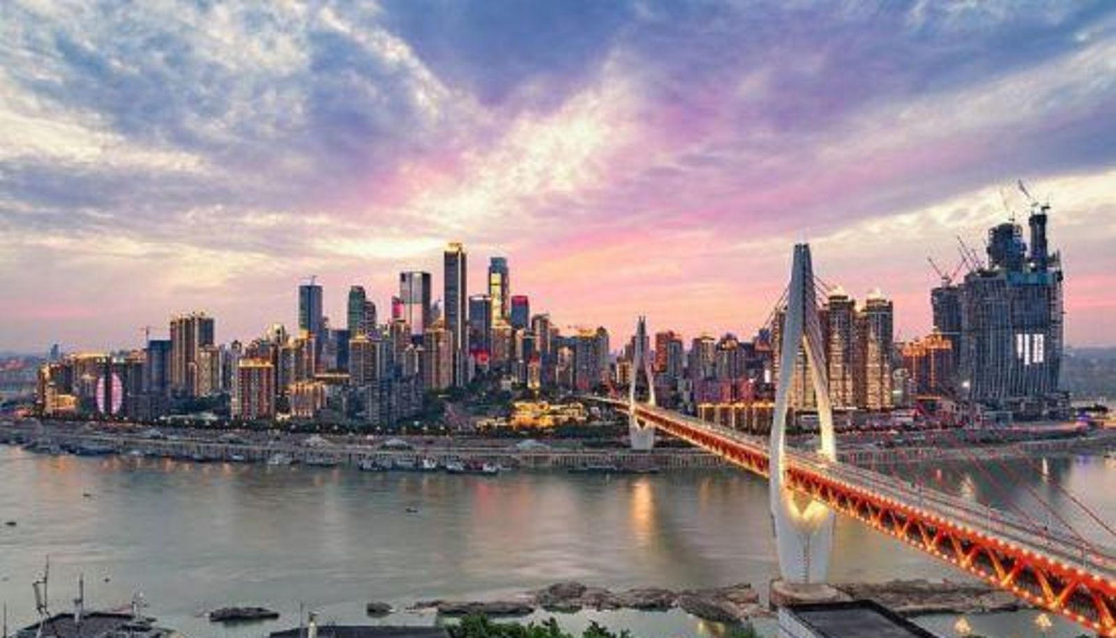 Room with river view - Yucheng Hotel (Chongqing Hongya Cave)