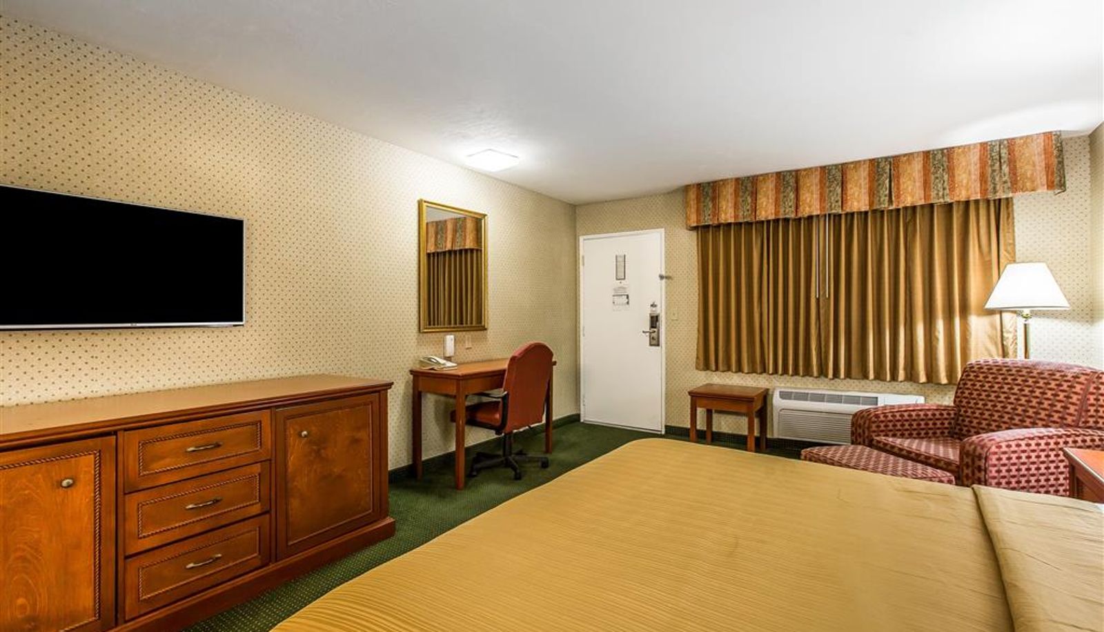 Room - Quality Inn Near China Lake Naval Station