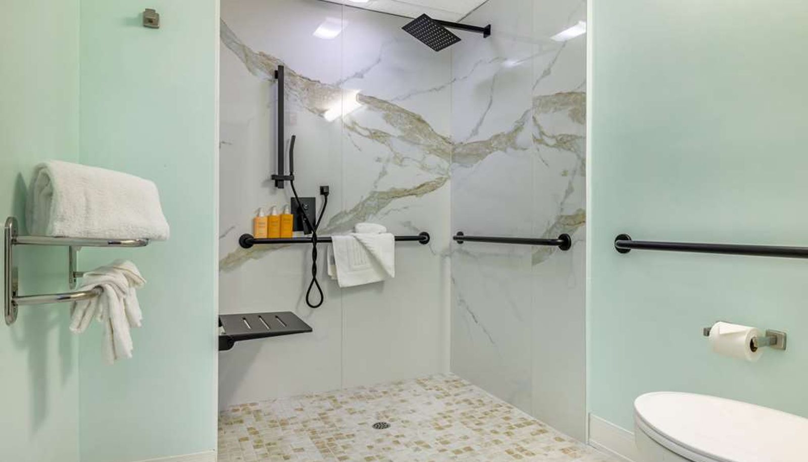 Kamer - Quality Suites Downtown San Luis Obispo
