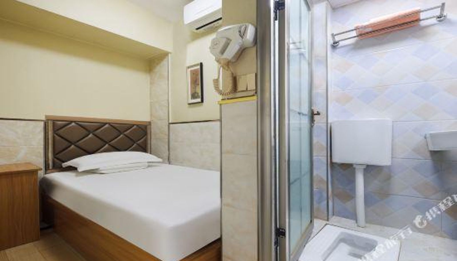 Camera business - Chongqing 1+ Business Hotel