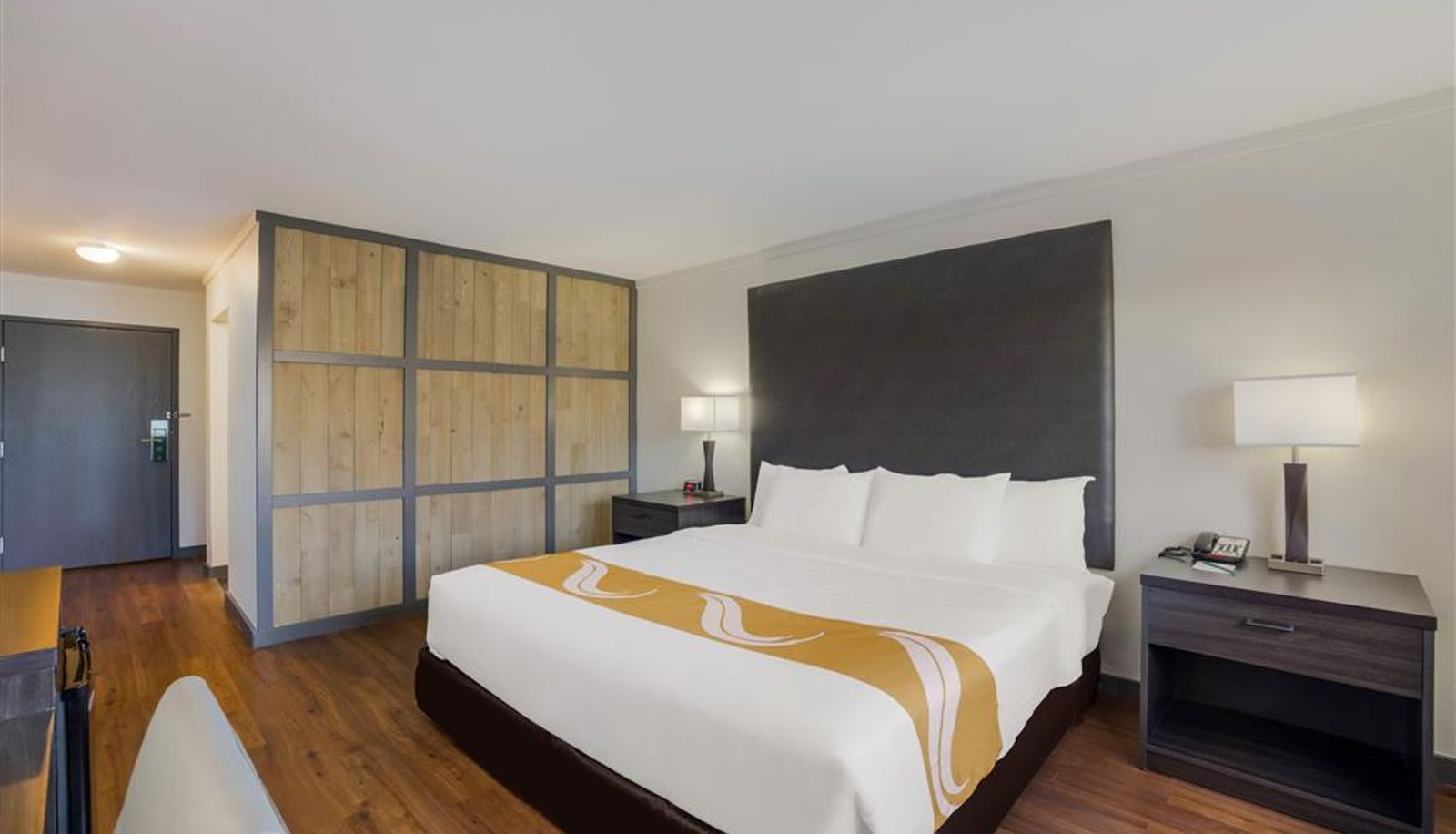 Zimmer - Quality Inn & Suites Castle Rock/SW Denver