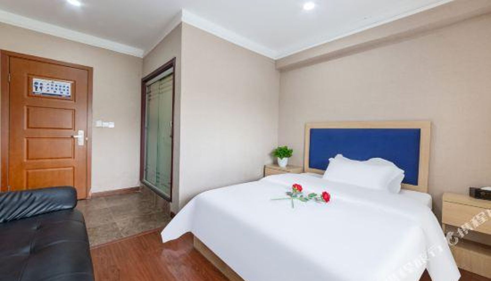 Family room - Qi Chi Yi Pin Hotel (Chongqing West Railway Station)