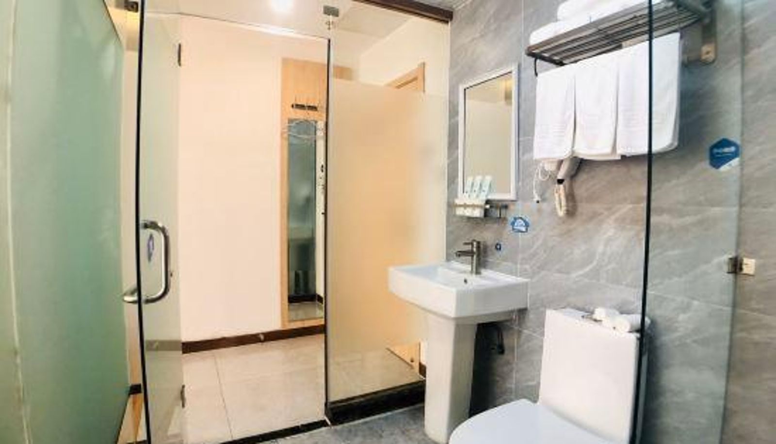 Gezinskamer - 99 Xinbiao Hotel (Tianjin Jinnan National Convention and Exhibition Center University Town Store)