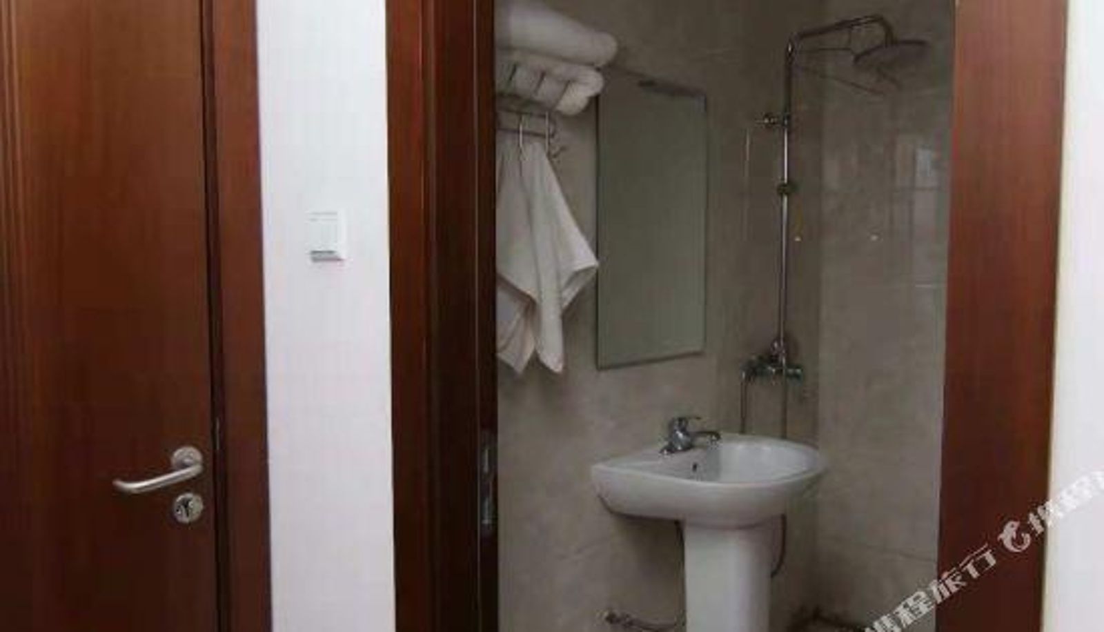 Camera - Tianjin Xinyue Hotel