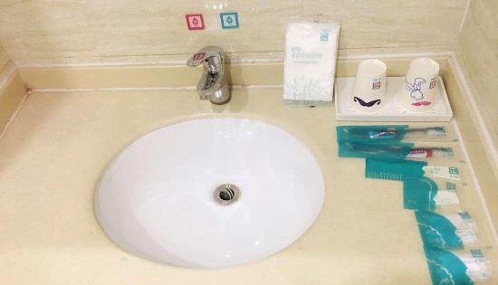 Business-kamer - π Hotel (Tianjin Tanggu District Government)