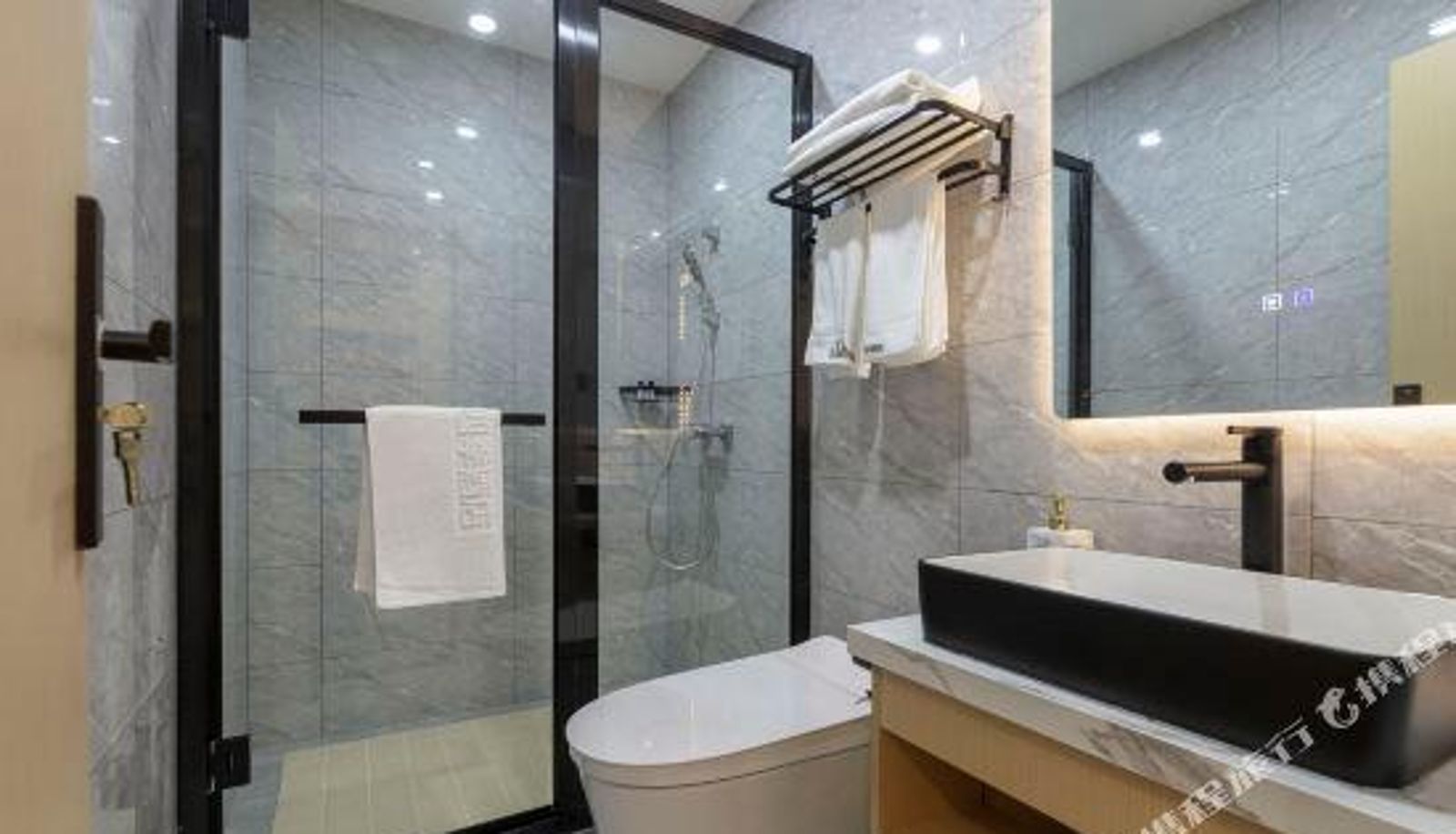 Room - Yagangwan Four Seasons Hotel (Shanghai No.9 People's Hospital Fengcheng)