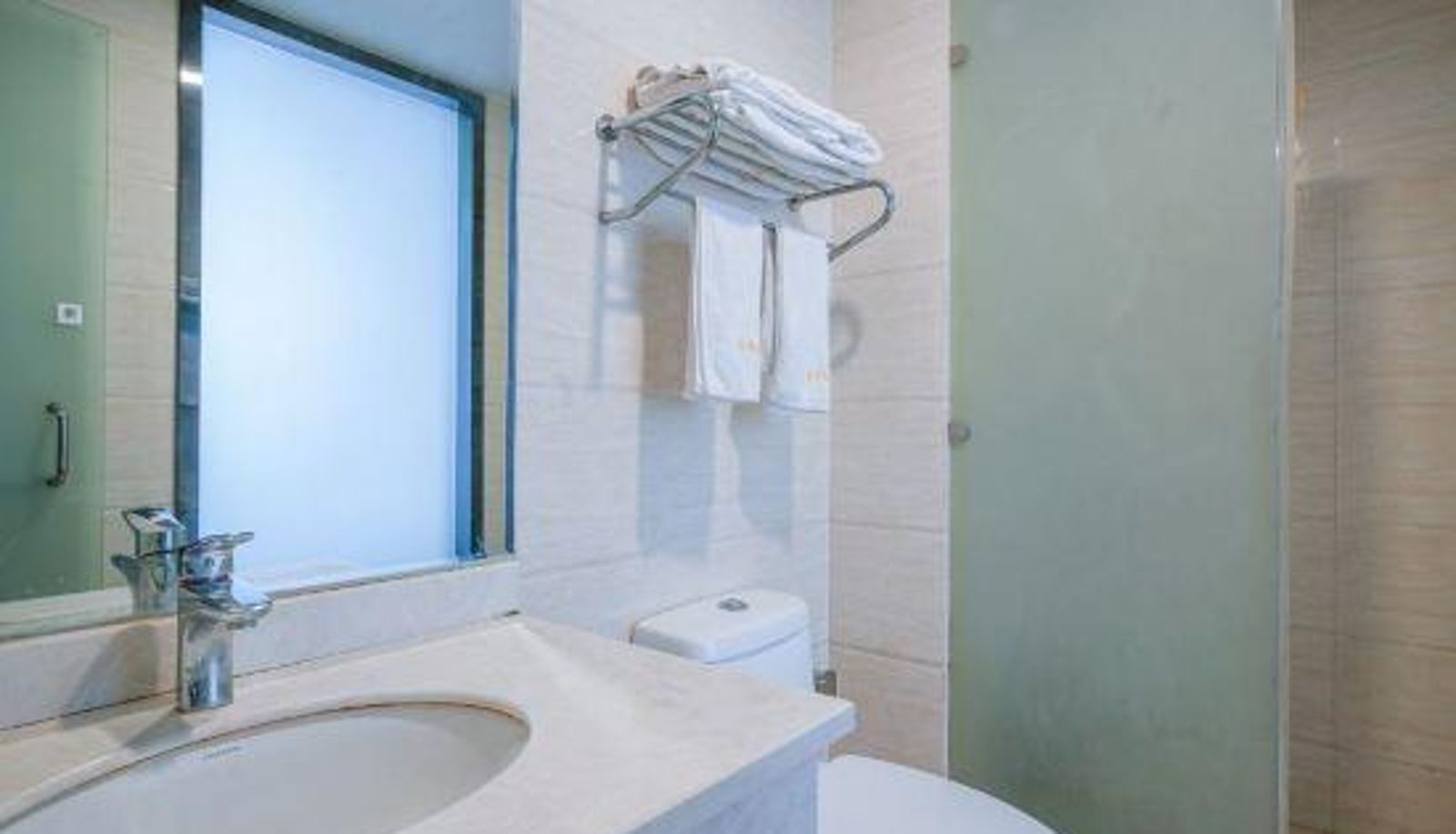 Zimmer - Ruist Hotel (Yongde Road subway station store of Shanghai wujinghua Normal University)
