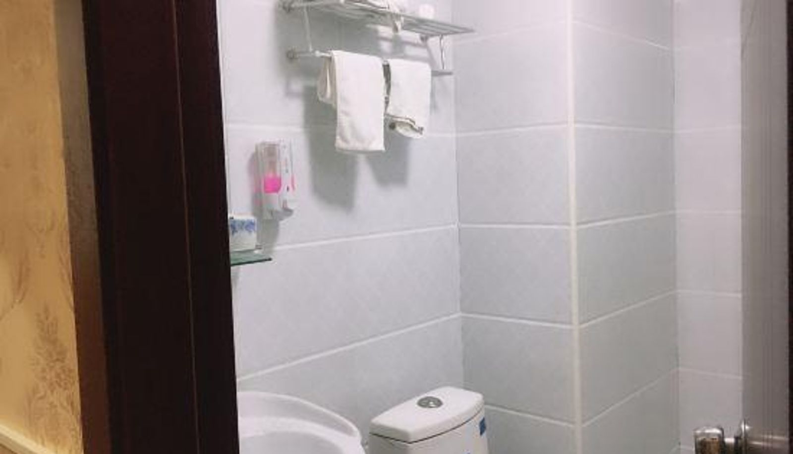 Zimmer - OYO Shanghai Haolai Express Hotel (Sunny Ideal City)