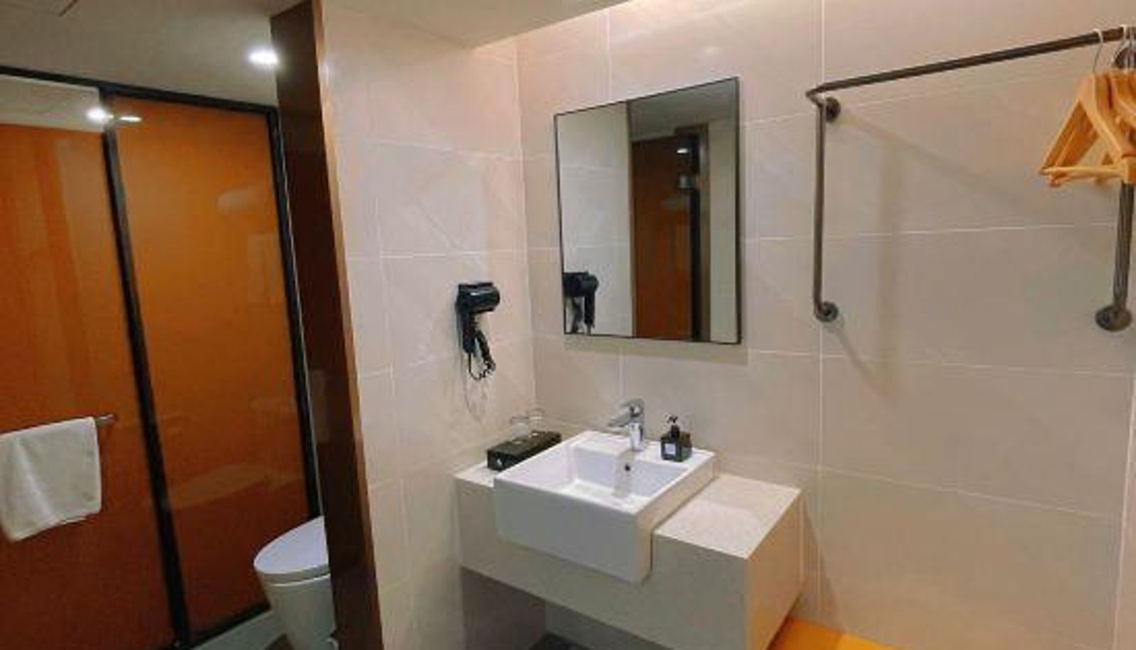 Kamer - Shanghai Yunman Hotel (Tongren Hospital)