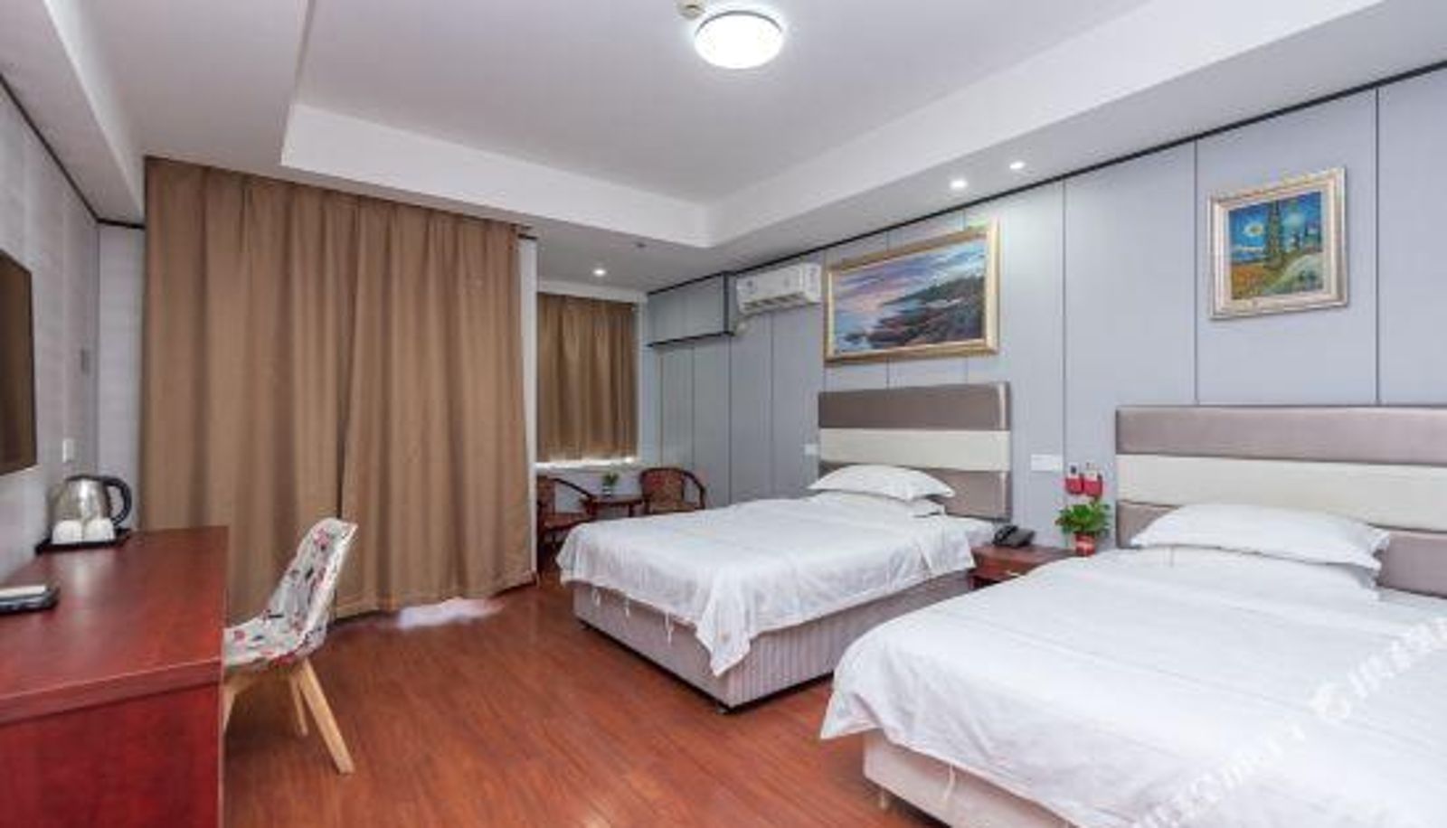 Chambre Familiale - Gaopai Hotel (Shanghai Pudong Lingang Nicheng)