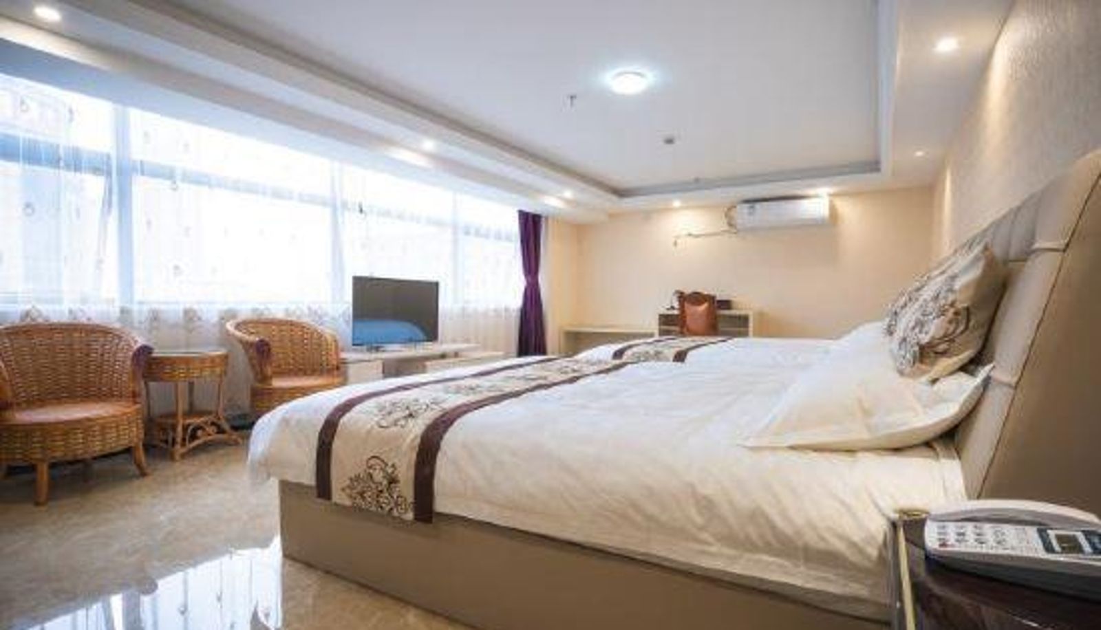 Vista interior - Tianqi Hotel (Shanghai Jinshan City Beach Bailian Branch)