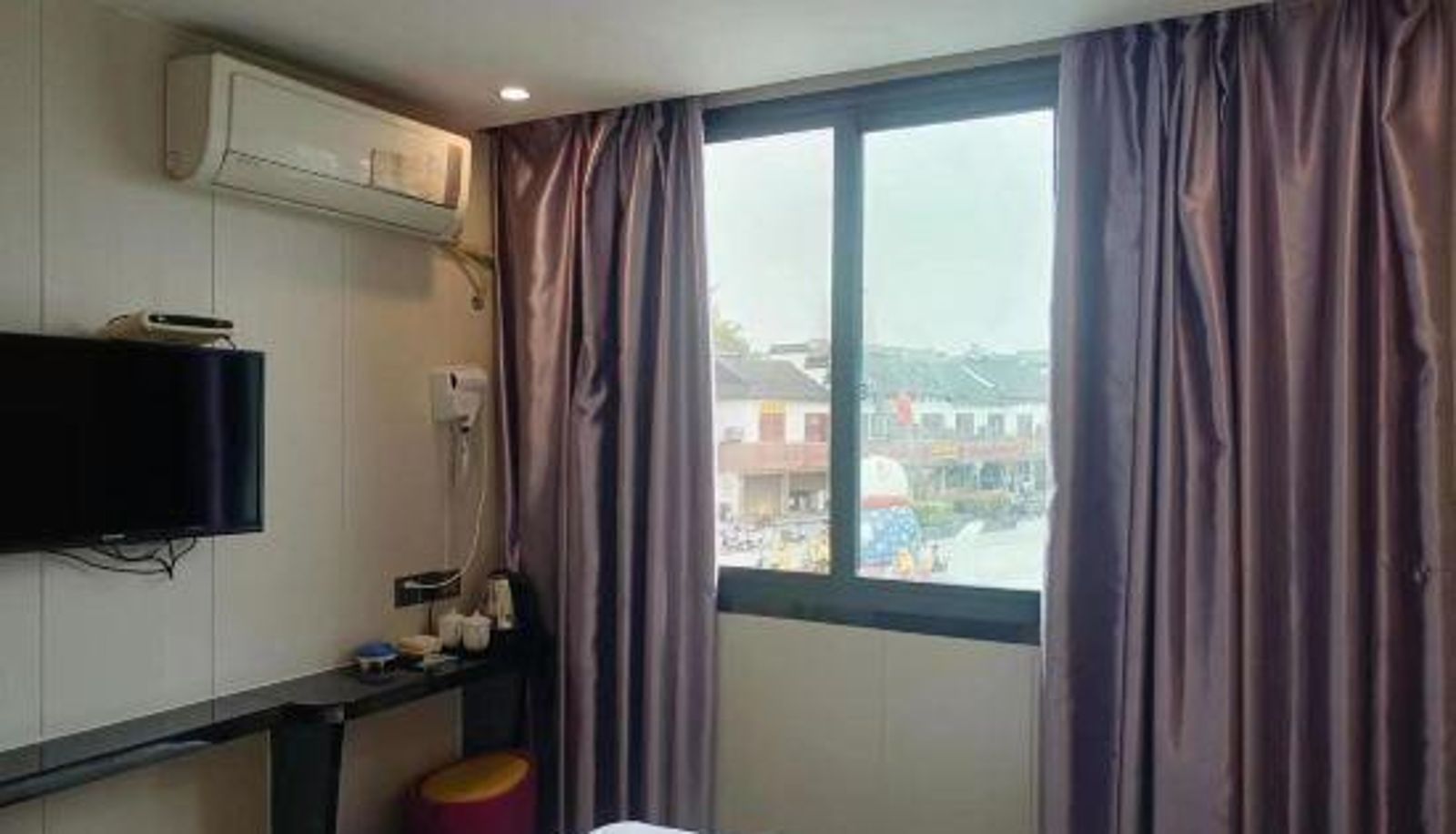 Chambre - Aiyi Shishang Hotel