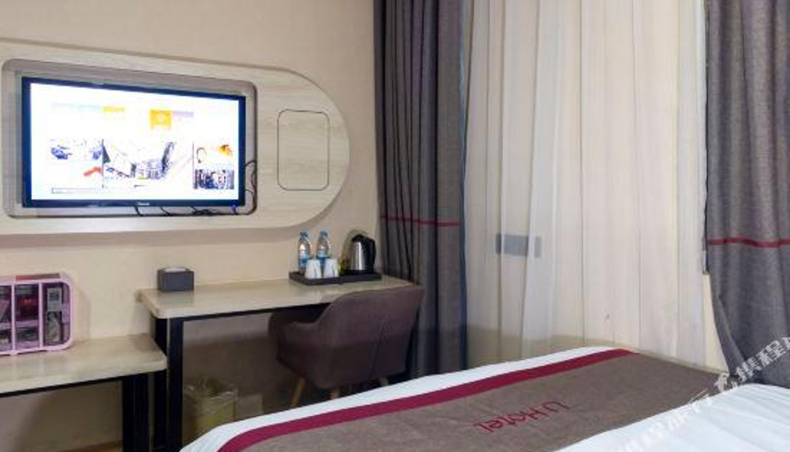 Camera business - Shanghai)  Jiading District North subway station Thank U Hotel (Yongjing road