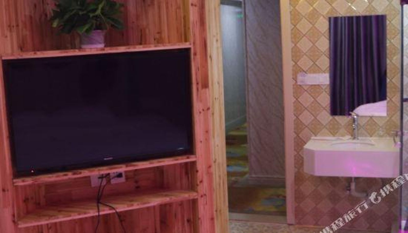 Kamer - Yijia Hotel (Shanghai Jinshan New Town Wanda Plaza)