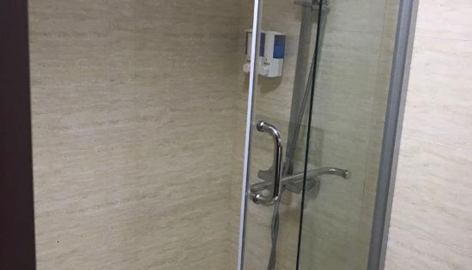 Room - Baiyou Business Hostel