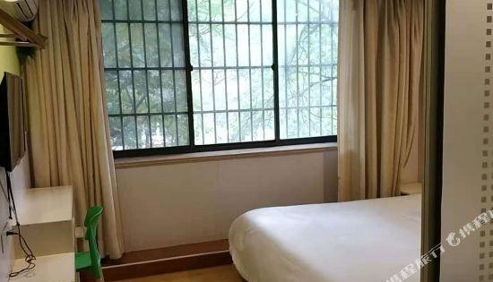 Business room - Yibai Liangpin Hotel (Shanghai Fudan Pediatric Hospital Nanfang Mall)