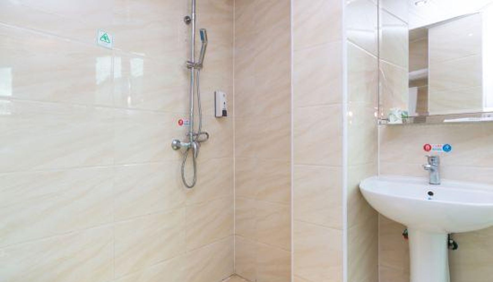 Habitación - 100 Inn (Shanghai Pudong Airport Chuansha)