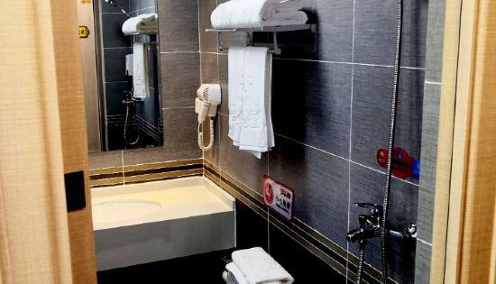 Zimmer - Sakur Love Hotel