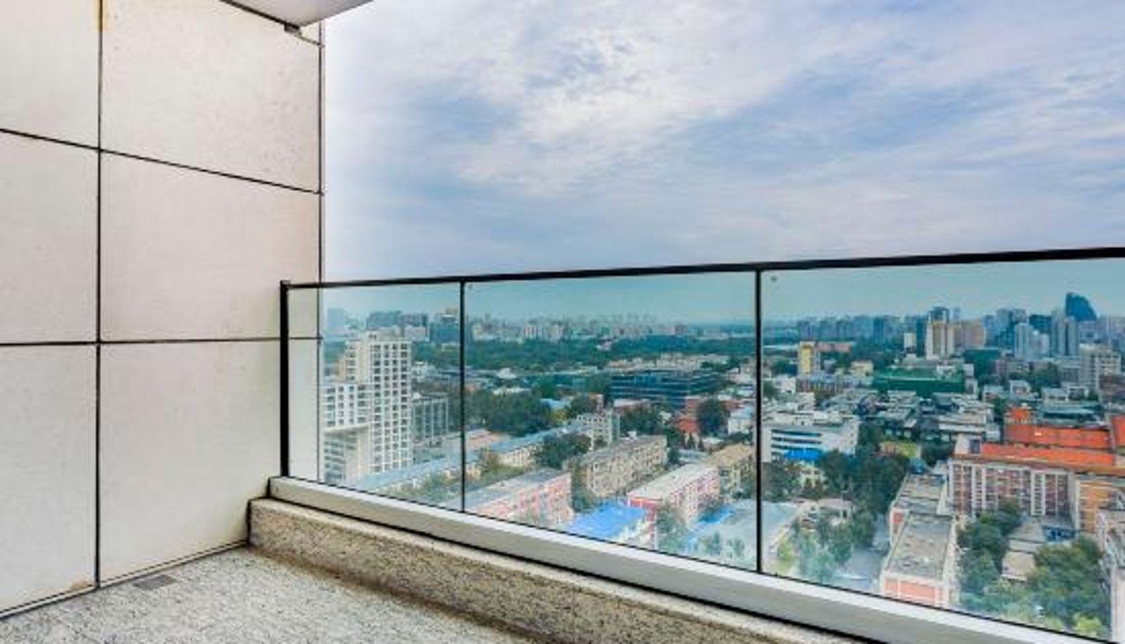 Room with balcony - ShangLvZhiXuan ShiMao GongSan Apartment