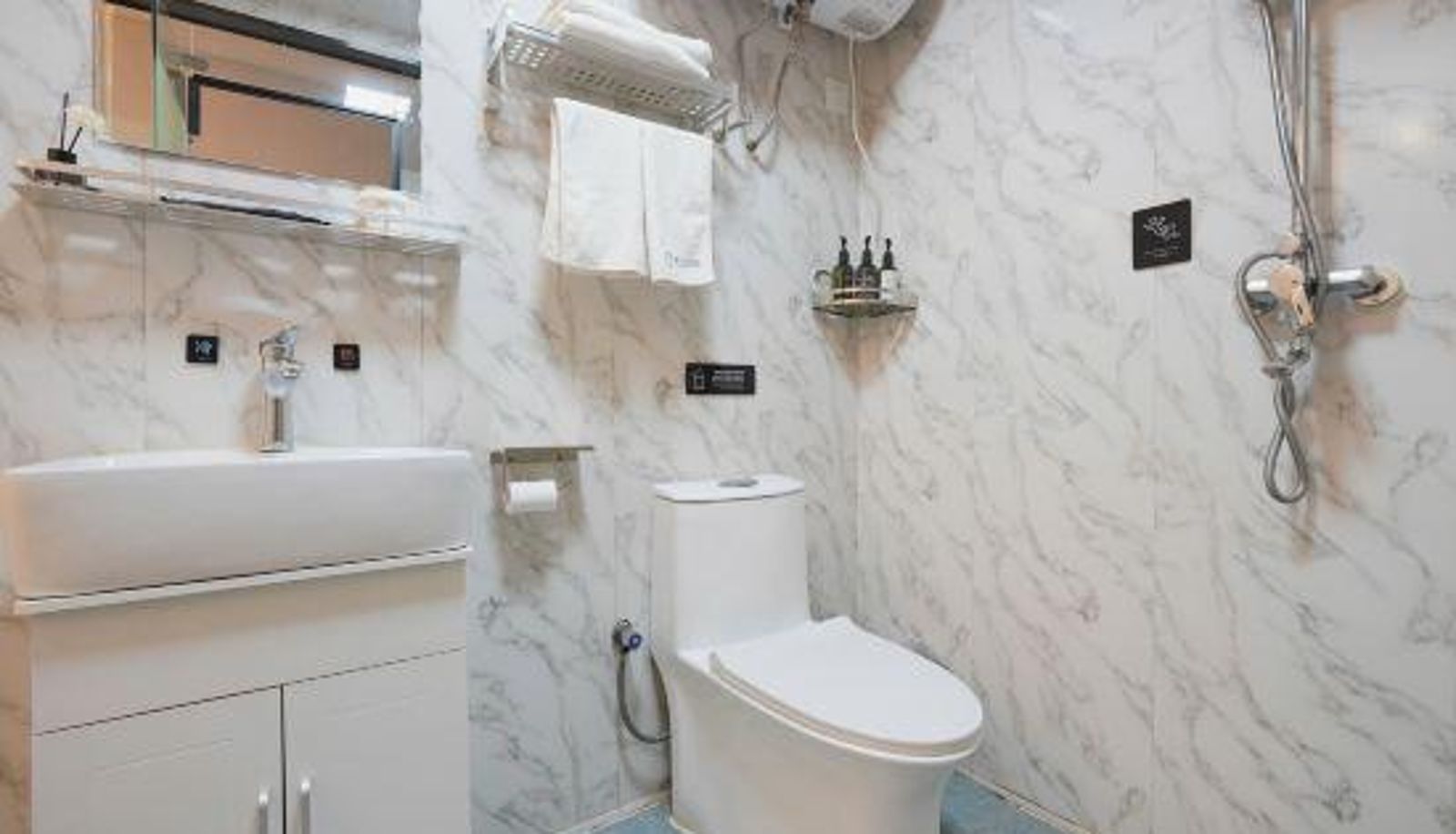 Camera - Youth Hostel Hotel (Beijing International Studies University)