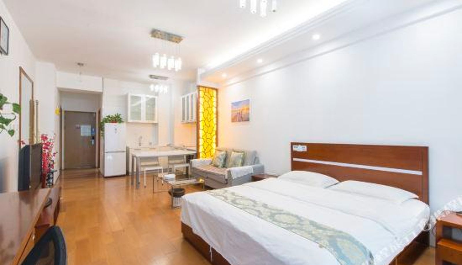 Camera - Apple Community Apartment Hotel