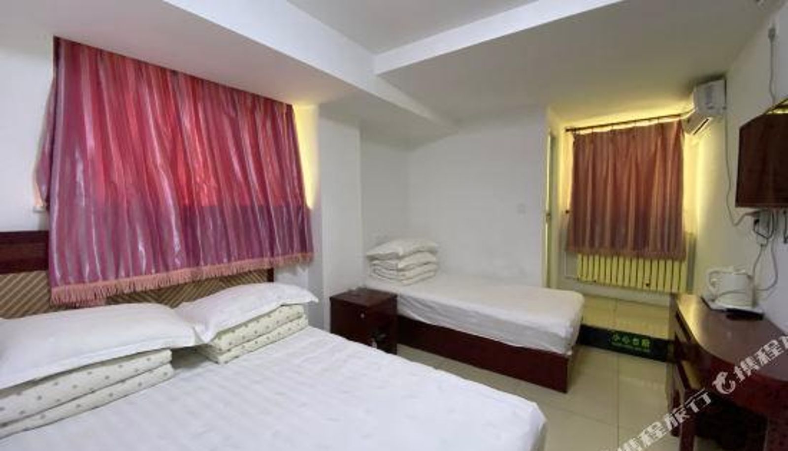 Camera per famiglia - Dragon Fruit Express Hotel (Beijing Fengtai Railway Station Subway Station)