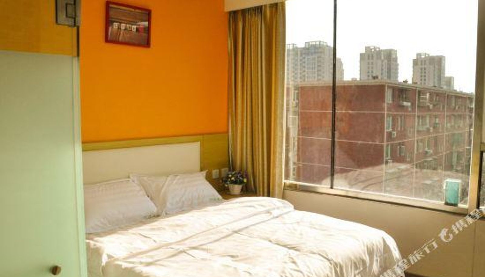 Camera business - 99inn Selected (Beijing Chaoyang Station Shilipu Metro Station)