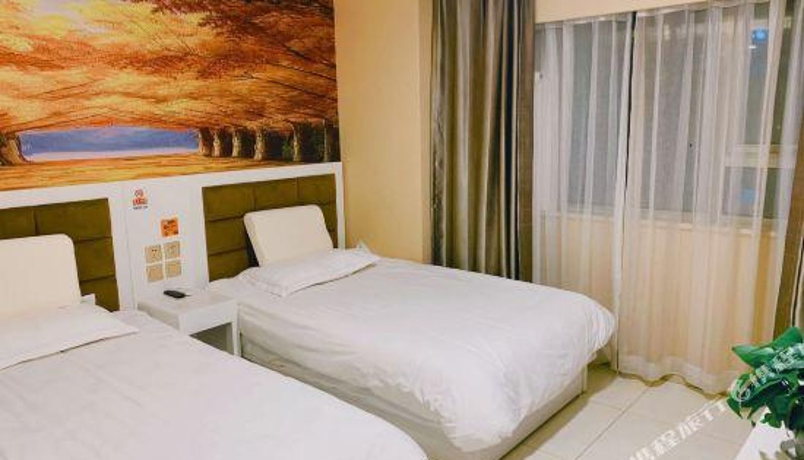 Kamer - Beijing South Railway Station)  Daxing Airport Line Home Inn huayi (Caoqiao Subway Station