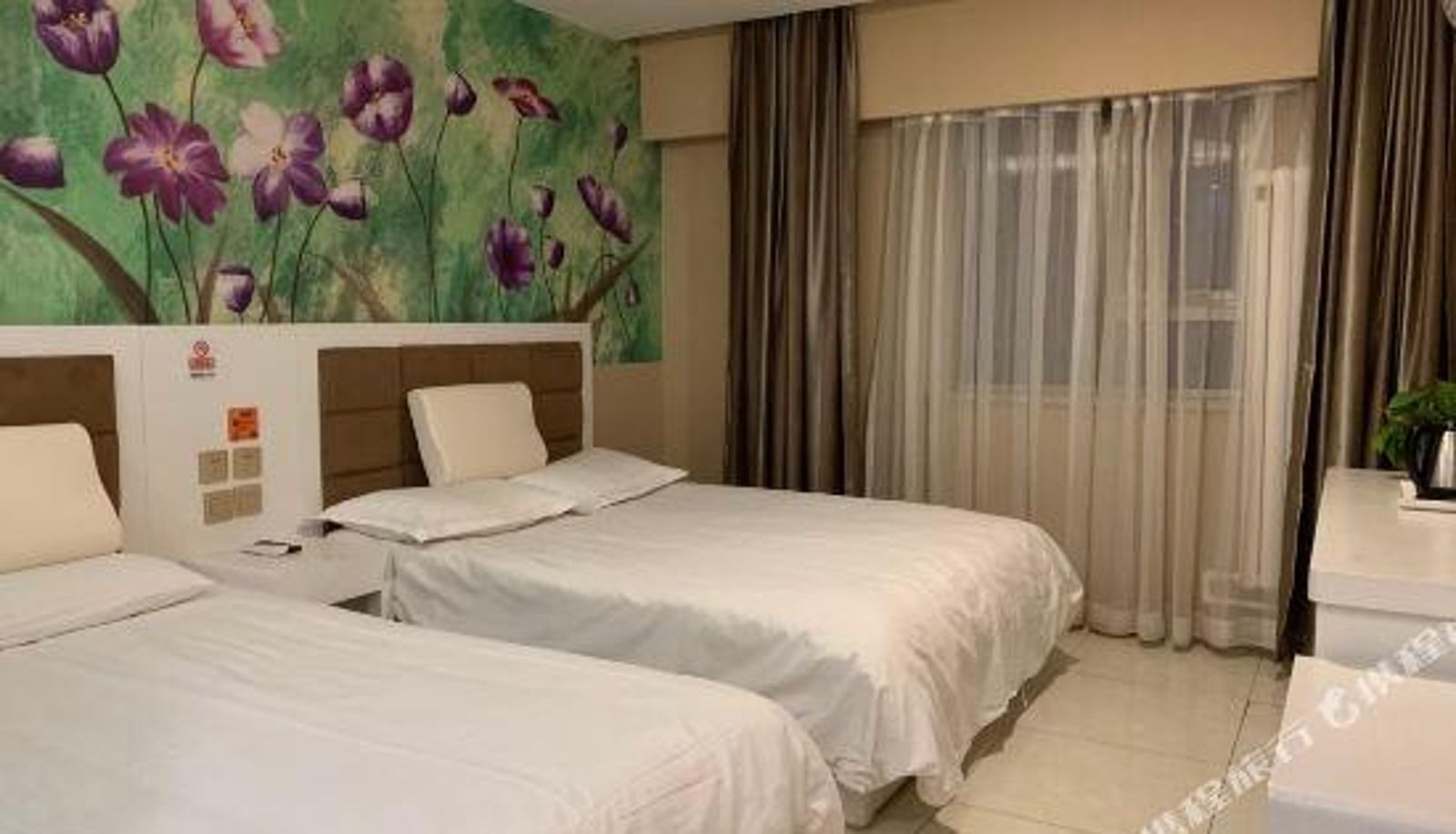 Familienzimmer - Beijing South Railway Station)  Daxing Airport Line Home Inn huayi (Caoqiao Subway Station