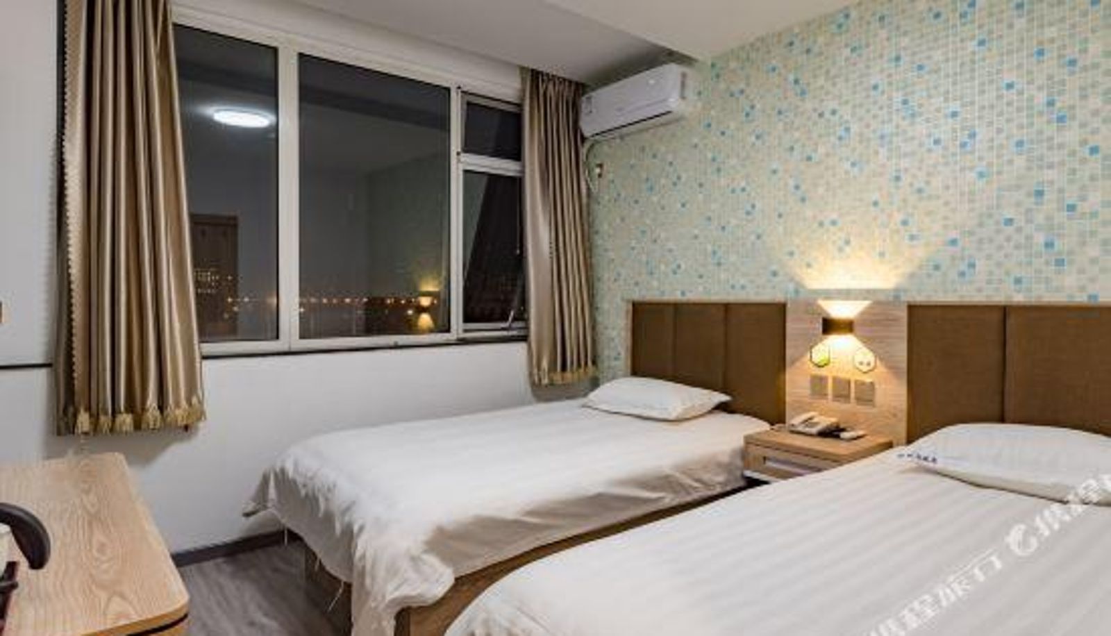 Camera business - 99inn Selected (Beijing Huilongguan East Street Metro Station)