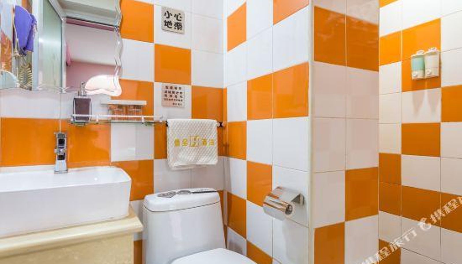 Kamer - Dequan Hotel (Gaotie Chaoyangzhan)