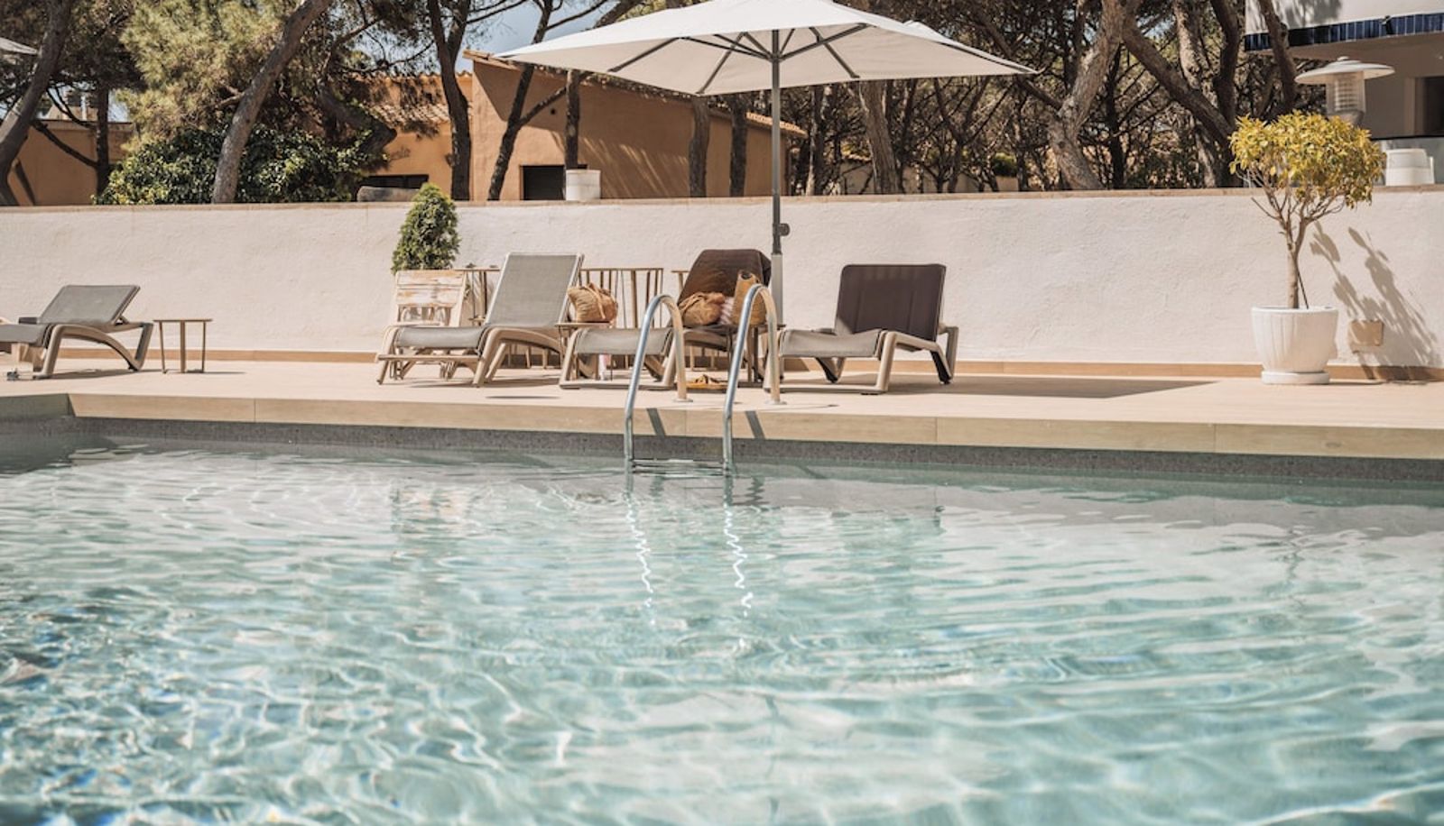 Basen - Hotel Aromar