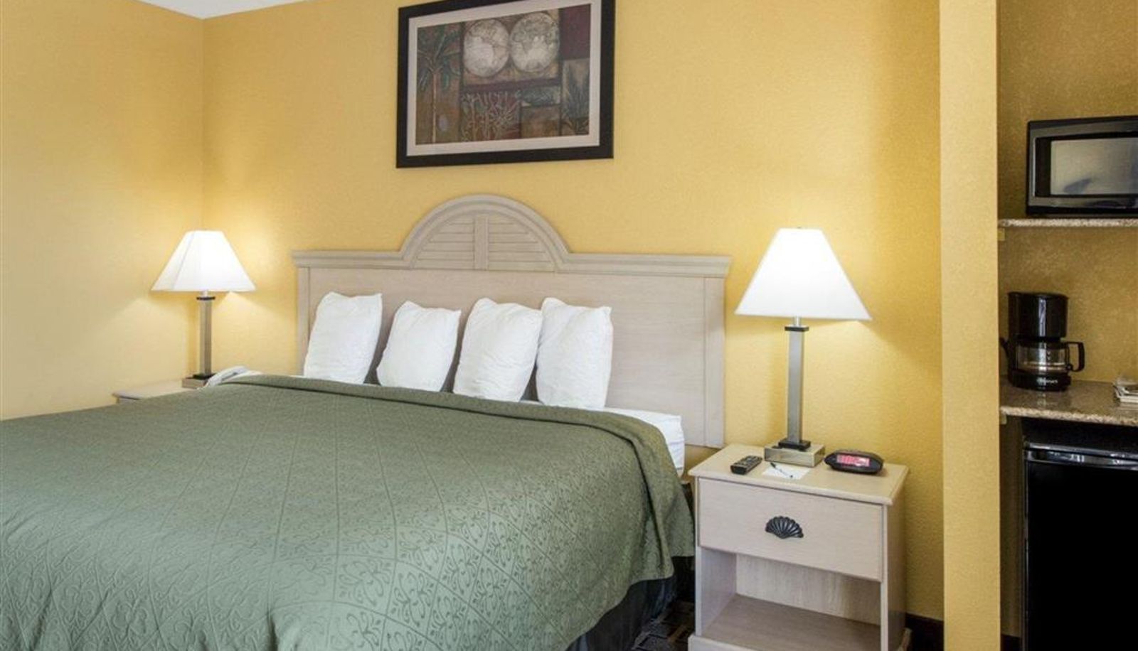 Room - Quality Inn & Suites Corpus Christi Beachside