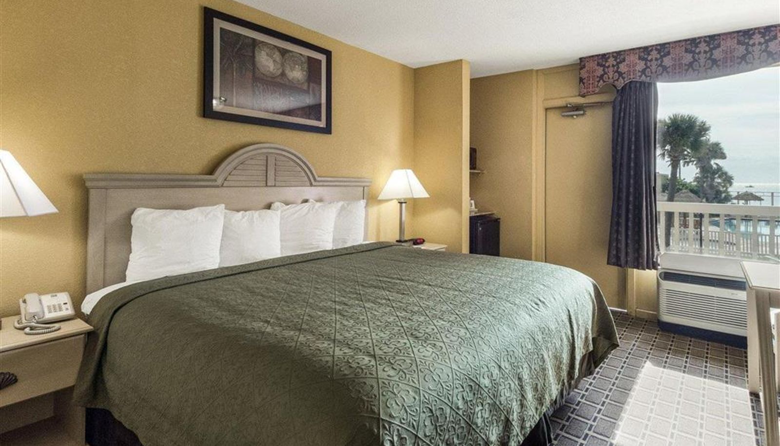 Zimmer - Quality Inn & Suites Corpus Christi Beachside