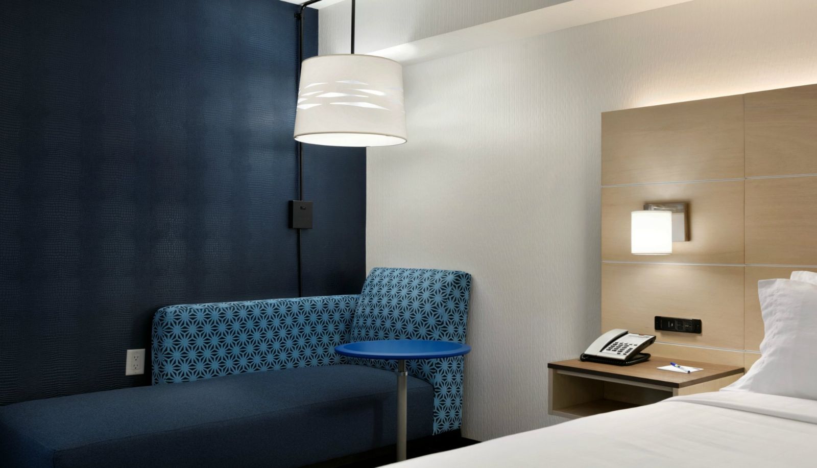 Room - Holiday Inn Express WILLIAMSBRG BUSCH GARDENS AREA by IHG