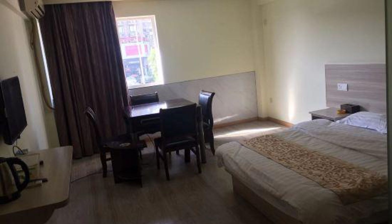 Camera - Ningbo Chenshun Business Hotel