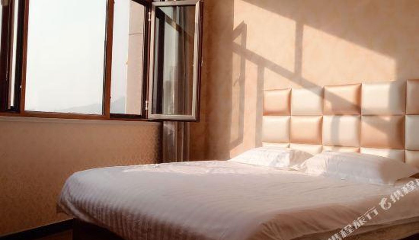Kamer - Longhua Shangju Express Hotel