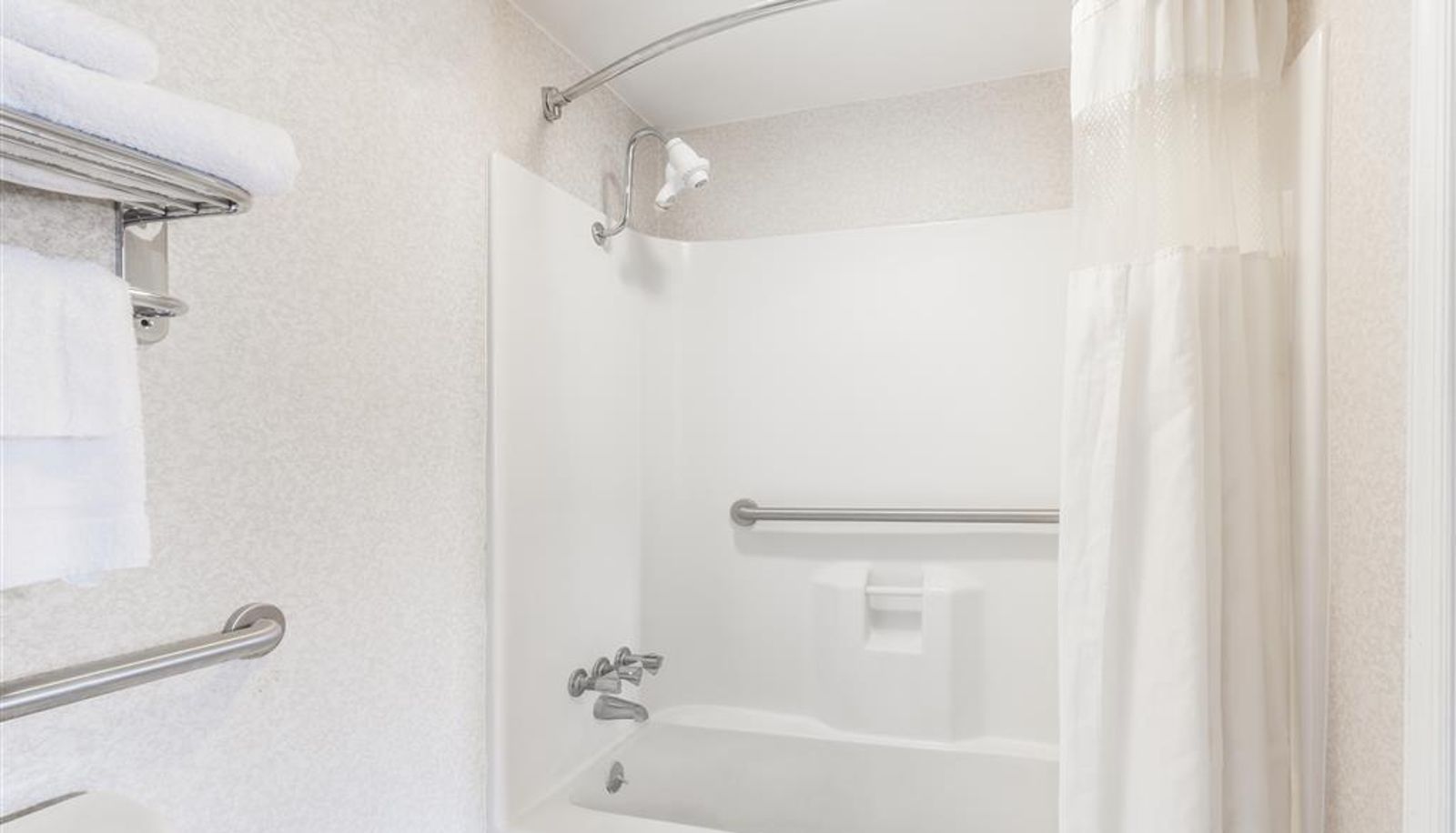 Room - Ramada Limited Norfolk