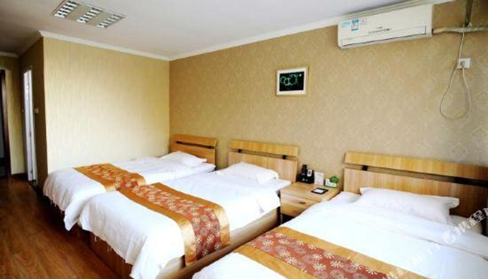 Zimmer - Luoyang Youth Apartment