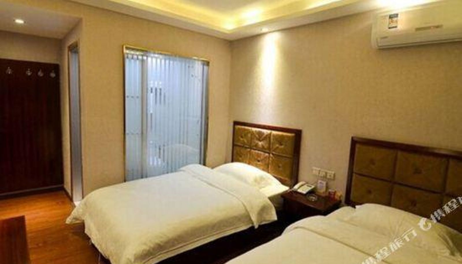 Zimmer - Luoyang Golden Land Business Hotel (Luoyi Ancient City Branch)