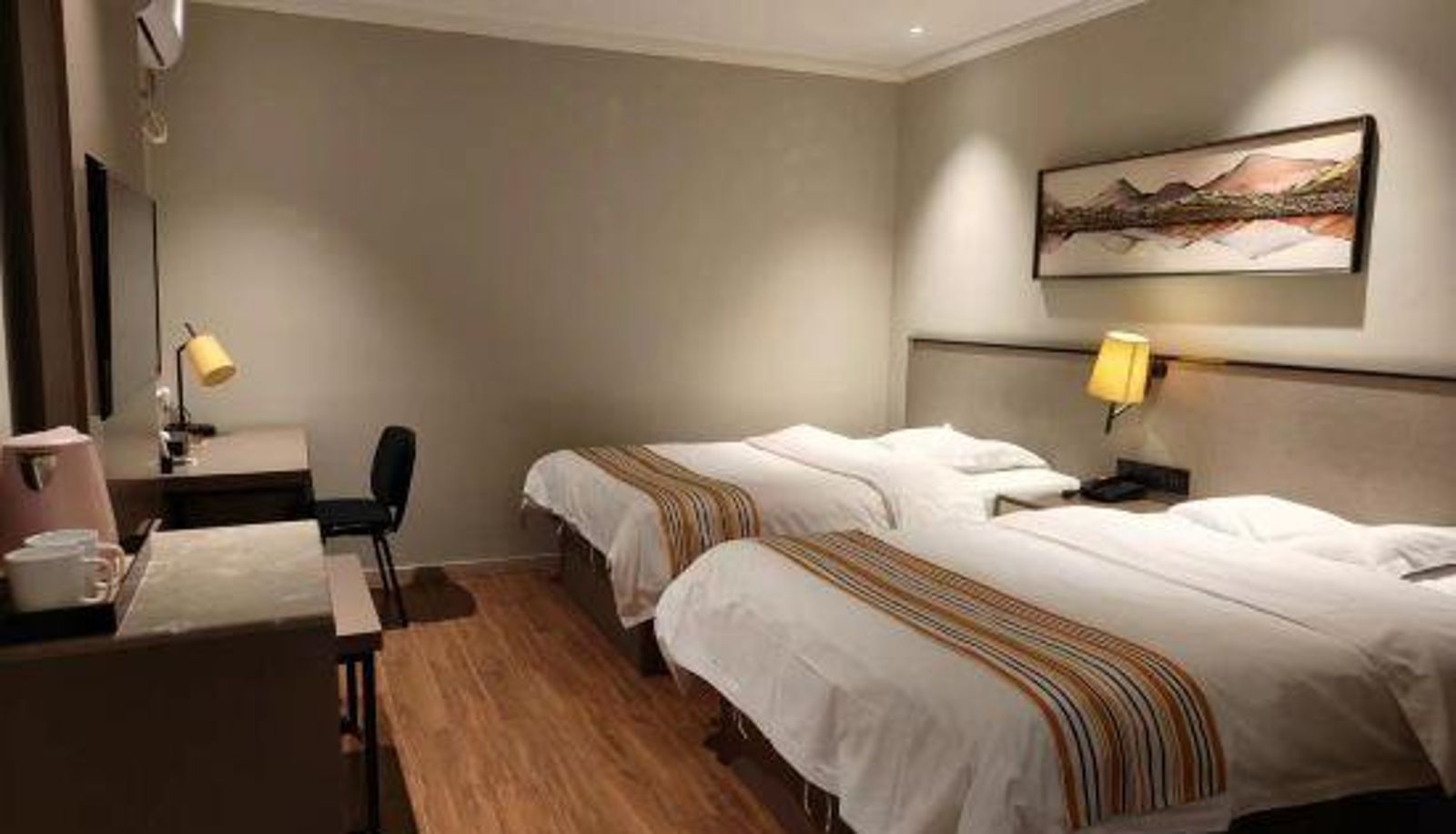 Zimmer - Shangkeyou Hotel (Langfang North China University of Aerospace Technology Store)